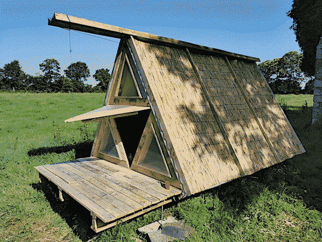 Le prototype de hutte terminé